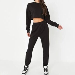 Black cropped sweatshirt and joggers set